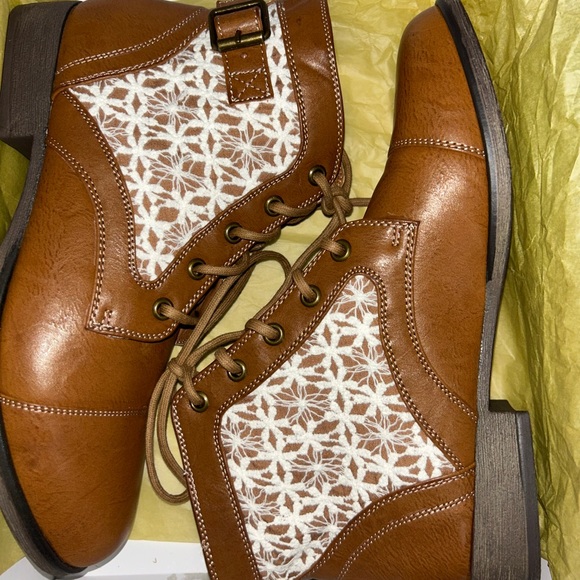 Madden Girl Brown and White Lace Up Boots - Picture 5 of 9